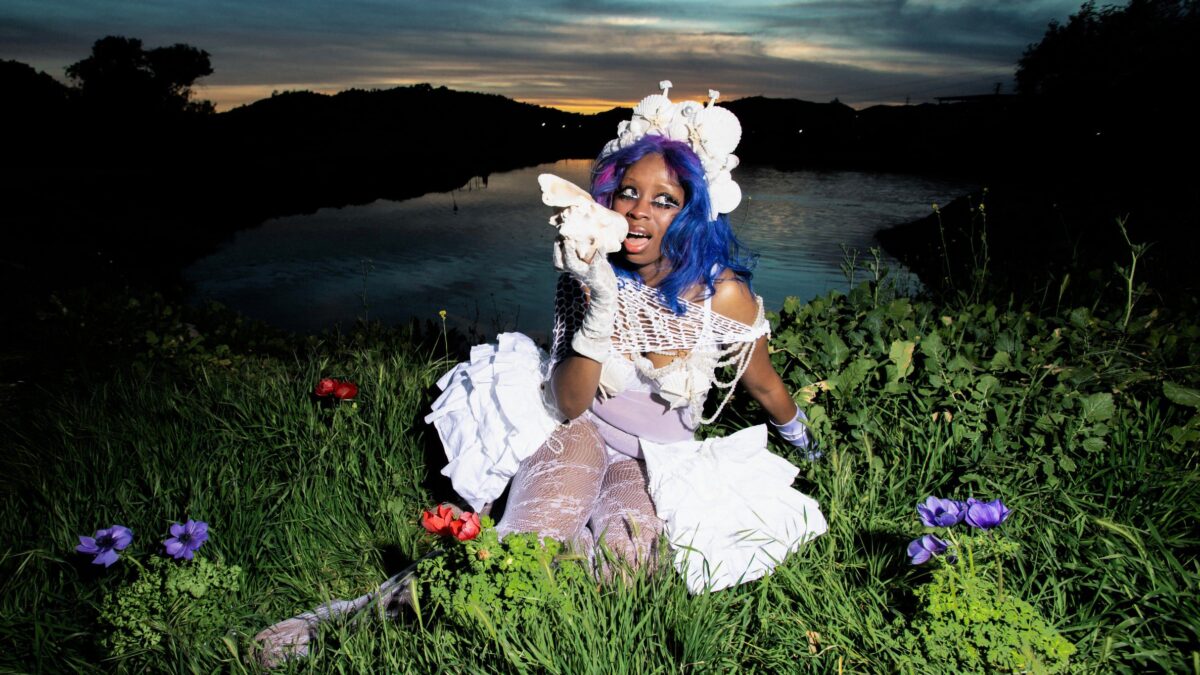 hemlocke springs: the apple tree under the sea tour-image