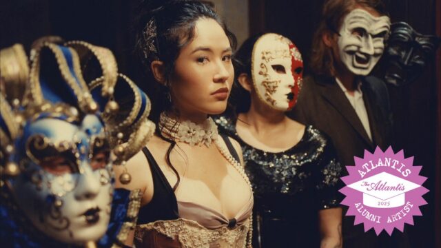 EMEI – Night at the Opera T...